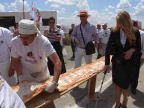 világ leghosszabb pizzája